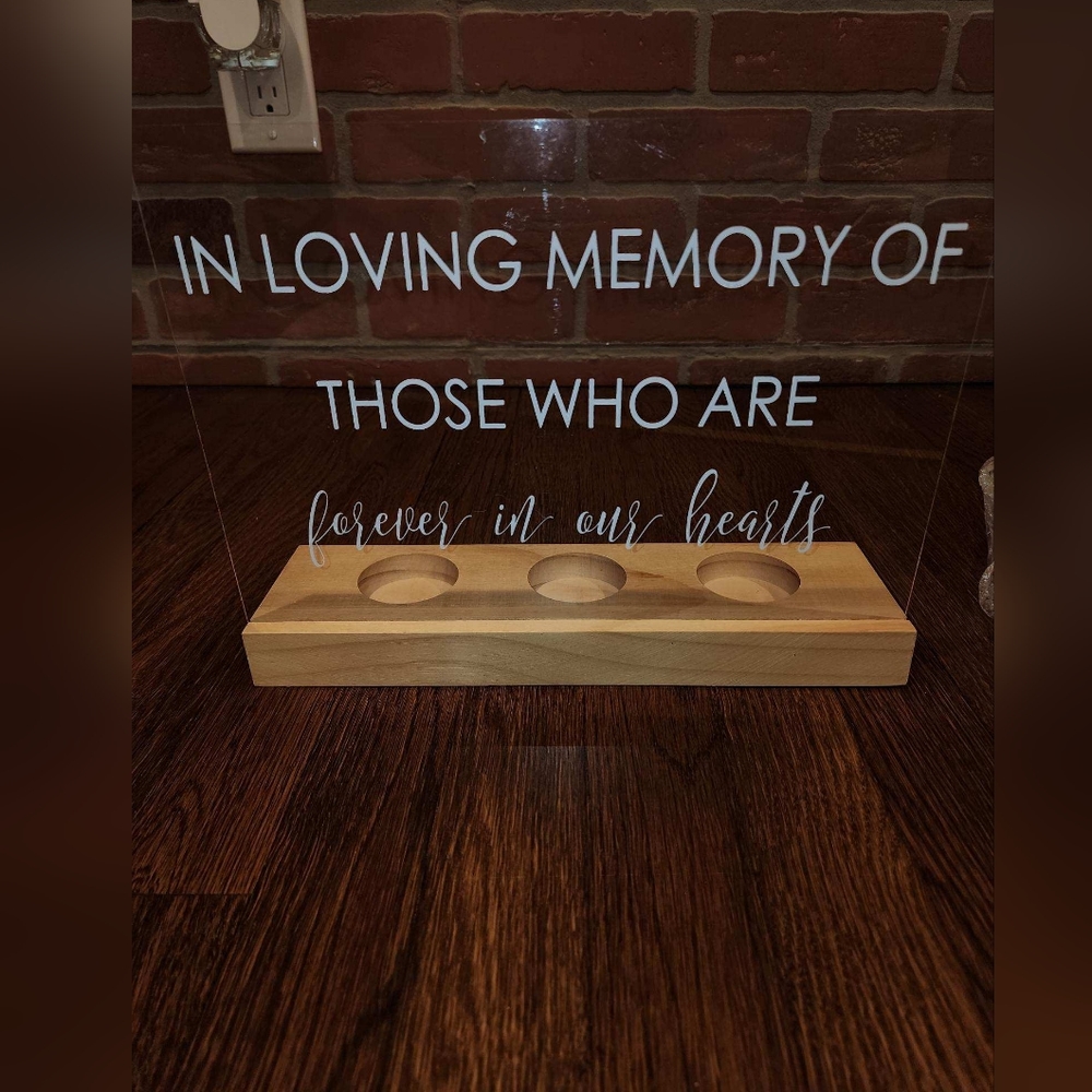 In loving memory sign for tea lights